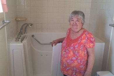 Bathroom - bathroom idea in Phoenix
