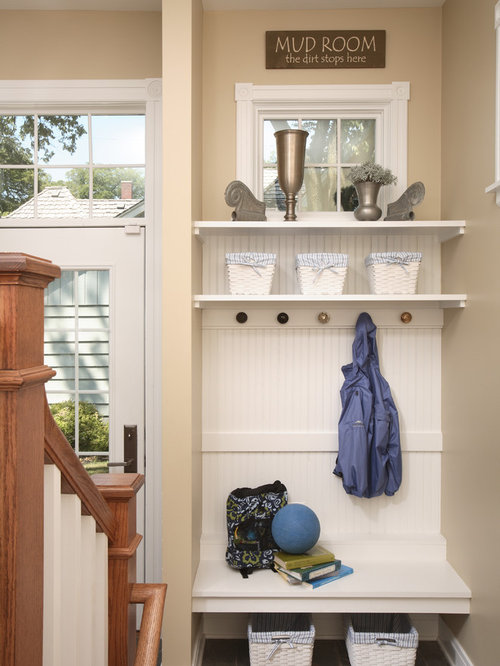 Small Mudroom Design Ideas &amp; Remodel Pictures Houzz