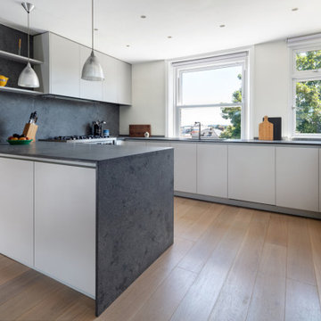 Clapham Southside Apartment