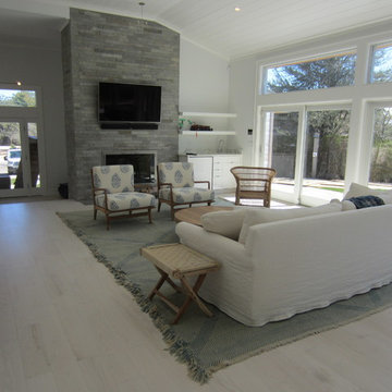 AMAGANSETT: DARK TO WHITE...BLEACHED AND WHITE WASHED 5" RED OAK, TRAFFIC HD