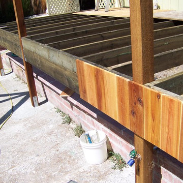 Trex Deck, Cedar Rails and Trellis, Hogwire