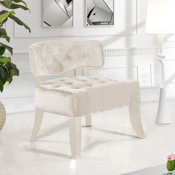 2017's Newest Accent Chairs & Benches From Meridian Furniture