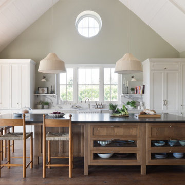 Wimble Hill Shaker Kitchen with an Oak Island