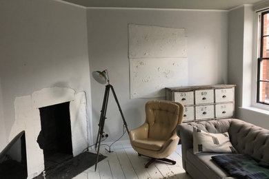 Shoreditch living room painting