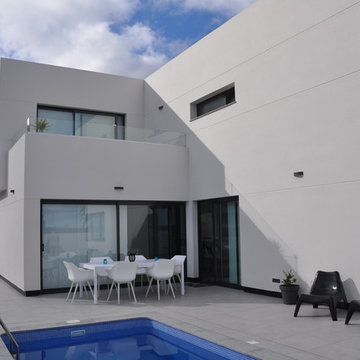 Vivienda de obra nueva de estilo moderno