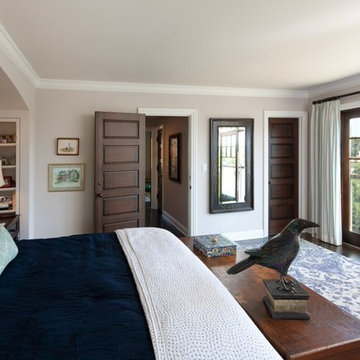 Dutch Colonial Vacation House in Santa Barbara
