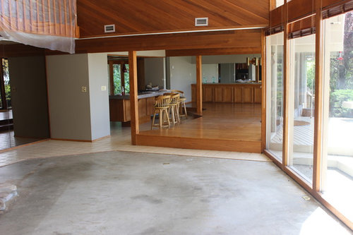 Need help with living room flooring of a mid-century modern house.