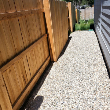 Shared 3 Rail Stockade (Privacy) Fence