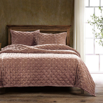 Stella Faux Silk Velvet Quilt