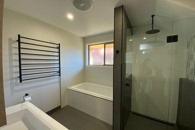 Modern bathroom in Melbourne.