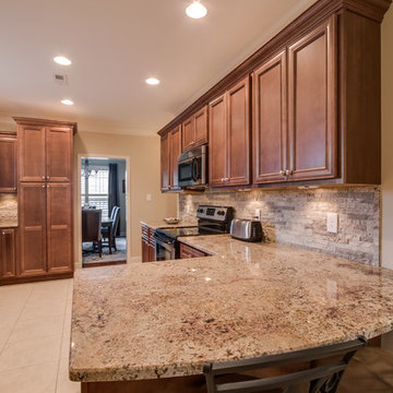 Africa Range Granite used in Kitchen with splitface Backsplashes