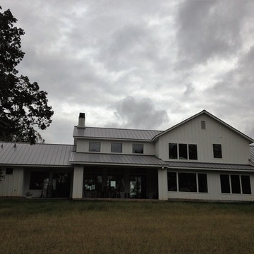 Contemporary Farmhouse