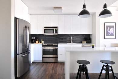 Kitchen - contemporary kitchen idea in Other