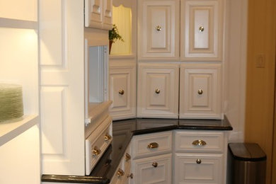 Inspiration for a timeless kitchen remodel in St Louis