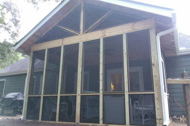 Arts and crafts porch idea in Atlanta