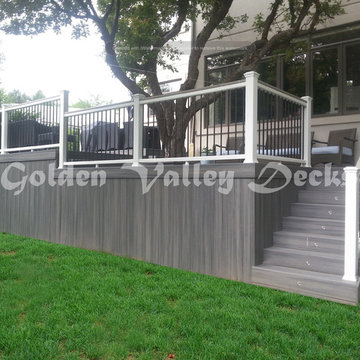 trex island mist deck with tree in the middle