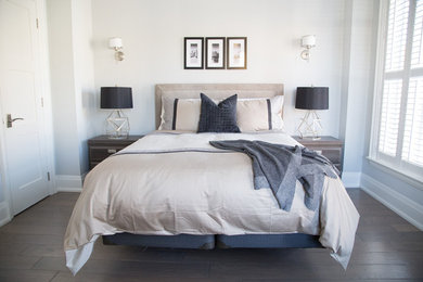 Inspiration for a contemporary bedroom remodel in Toronto