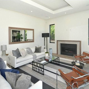 Contemporary Sherman Oaks Home