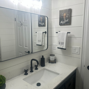 Complementary Contrasting Bathroom