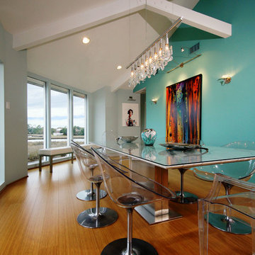 Hurricane-Resistant Home on Pilings (Stilt House) - Dining Room