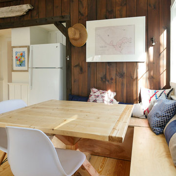 Hillcrest Cottage By The Sea