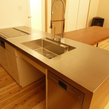 LOCALHOUSE04