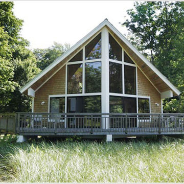 Mollhage Cottage Lake Exterior Front