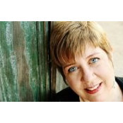 Holly Hamilton's photo