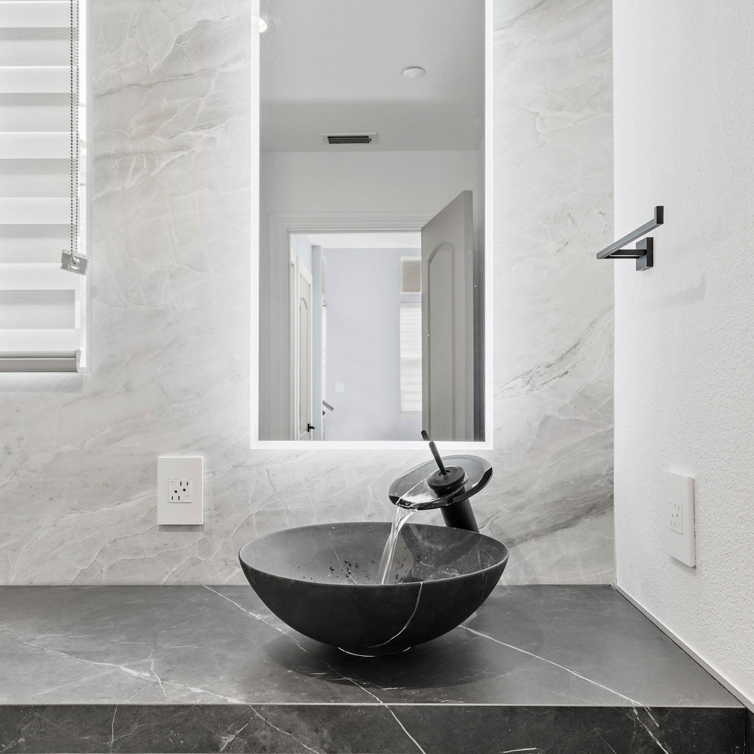 Newark – Bathroom Remodel