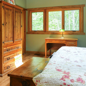 Wood Windows in Delightful Bedroom - Renewal by Andersen Ontario