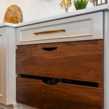 Showplace EVO Savannah Kitchen, in Accessible Beige with Walnut Glaze