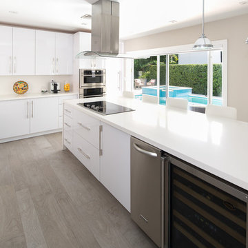 Contemporary Convenient Commute, 1 Block from Brickell