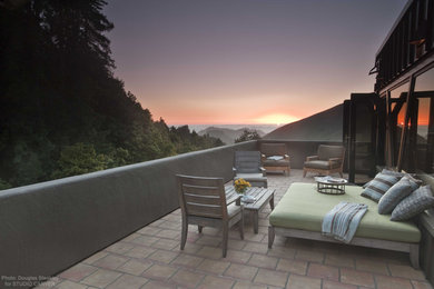 Patio - contemporary patio idea in San Francisco
