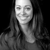 Lacie Thompson's photo