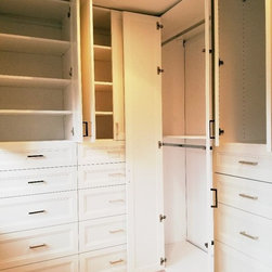 CORNER L SHAPE WARDROBE WITH DOORS - Closet Storage