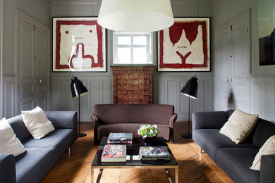 Photo of a contemporary living room in Brest.