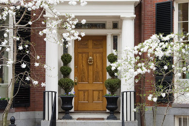 Inspiration for an exterior home remodel in Milwaukee