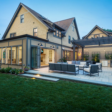 Al Fresco Living in Arlington
