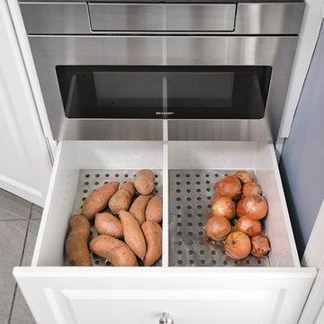 Kitchen & Closet Organization -- Lawrence, New York