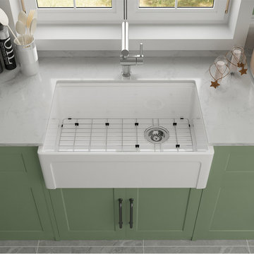Modern Farmhouse Kitchen – 33" Fireclay Workstation Sink