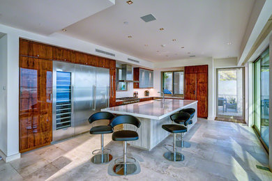 Inspiration for a contemporary kitchen remodel in Hawaii