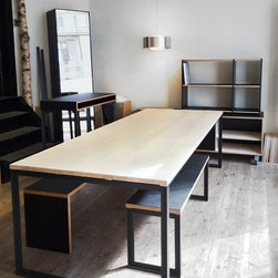 T-st&aring;l spisebord | T-frame dining table - Dining Tables
