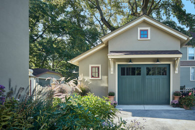 Design ideas for a mid-sized country detached one-car garage in Chicago.
