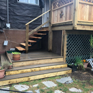 Multi level deck and fence in Vancouver