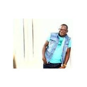 'Xnder Lawal's photo