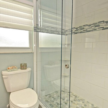 A White Coastal Bathroom // Sarasota