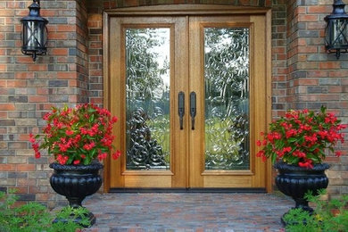 Entryway - traditional entryway idea in Houston