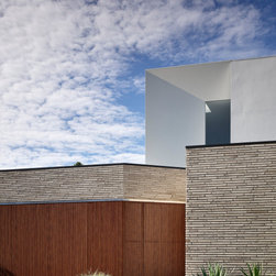 The Stratum House - Building Materials