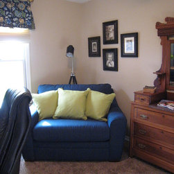 Small House in Winchester, IN - Living Room Chairs