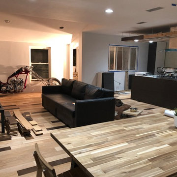 Bachelor Pad